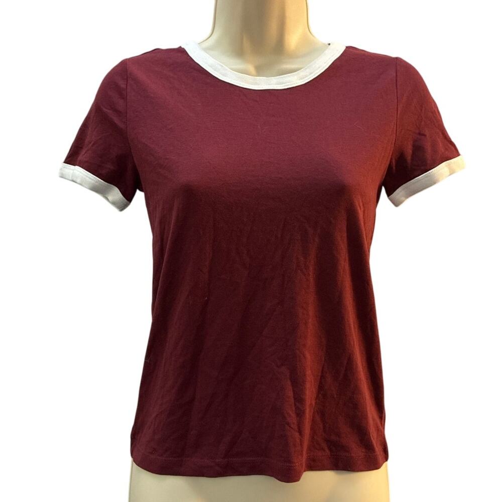 Divided by H&M Maroon Tee Shirt‎ White Trim Very Soft Material Size XS